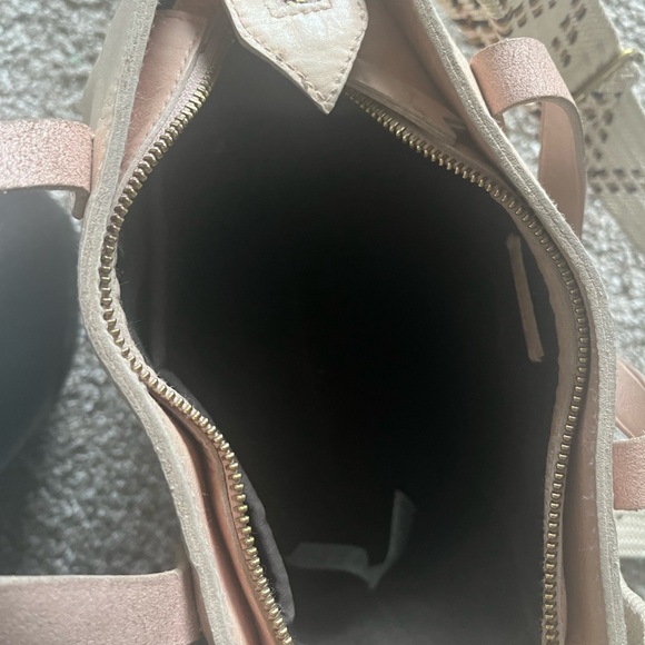 Madewell light pink leather purse - Picture 5 of 5